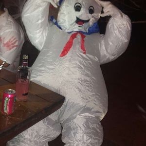 Meet your Posher, Derek